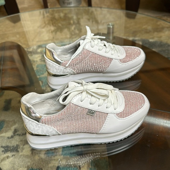 New Monique Pink Glitter Chain Mesh Trainer size 5 - Picture 4 of 14